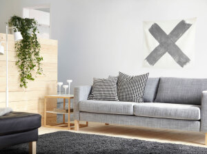 KARLSTAD 卡斯塔 三人沙发，配 Isunda 艾桑达 灰色沙发套和 IKEA PS 2012 白色/竹制边桌