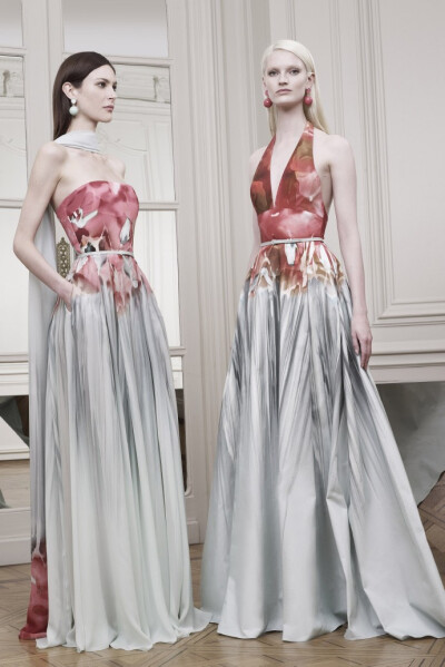 Elie Saab Resort collections