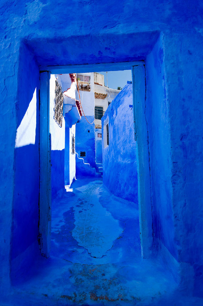 摩洛哥梦幻小城Chefchaouen，到处到是深浅浓淡不一的蓝色，感觉走进了梦境和天堂 #一起看世界#