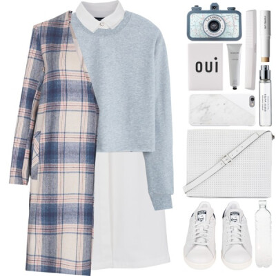 I feel like this is my color palette this year (or maybe every year) #blue #fallfashion #fall #white #style