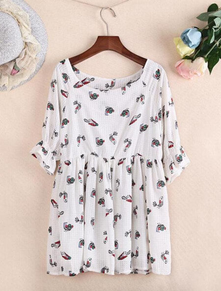 甜美可爱花朵高腰娃娃款雪纺中袖连衣裙