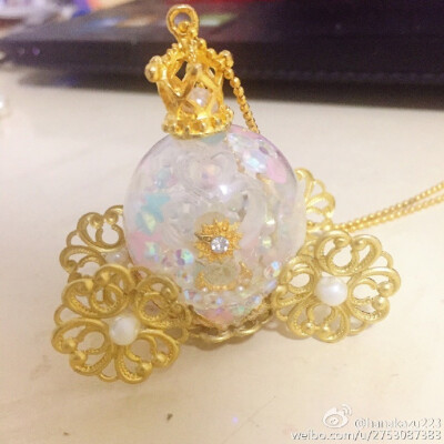 折腾了一下午终于做出了马车，争取月中上新#滴胶# 越来越向马猴烧酒靠拢@中国创意市集 @lolita手作 @Miboa
