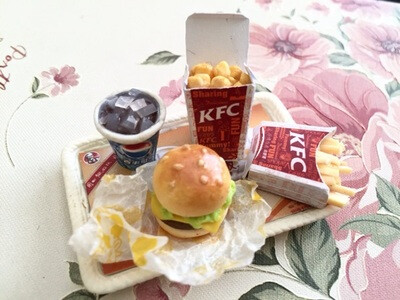 【朴苋】定制KFC套餐饰品软陶袖珍食物仿真食物戒指耳钉饰品定制