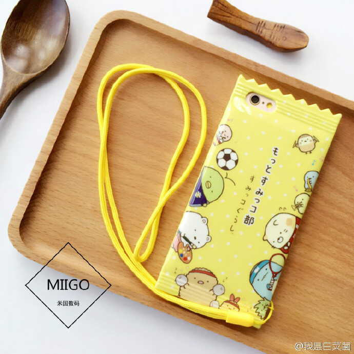 这款壳子本来是要明天发的，但是我忍不住，就像你们忍不住剁手一样，这款糖果角落生物手机壳，可爱又萌，劵后￥9，依然只有6和6S能用，我对不起安卓党，这几天全是水果机，安卓好看又实惠的比较难找型号太多了不容易统一，等下一次来一个安卓专场好了。