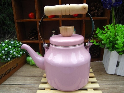 出口日本1.5升粉色搪瓷咖啡壶 油壶 茶壶 有一点点瑕疵