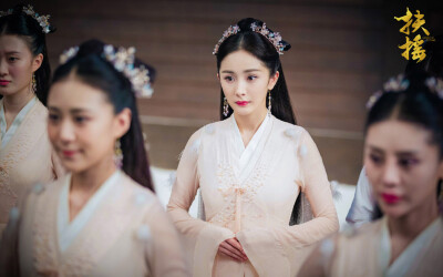 扶摇
杨幂 饰 扶摇