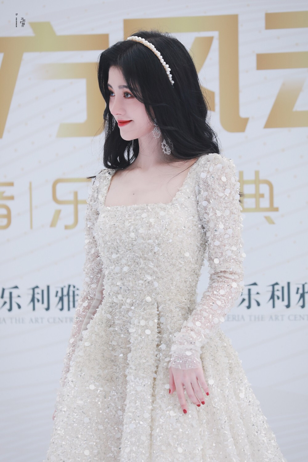 鞠婧祎
cr.冰摇柠檬茶｜鞠婧祎