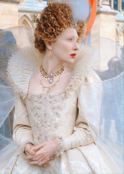 伊丽莎白 - Cate Blanchett
[weibo@橗卷软糕]