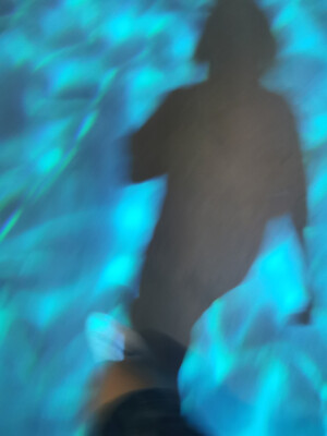 你在意什么，什么就会折磨你，期待，是所有痛苦的根源。有些东西，得之我幸，失之我命