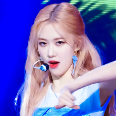 ▫️You don't want to do
▫️rosé朴彩英
▫️原截江纪然
▫️©许淮颂