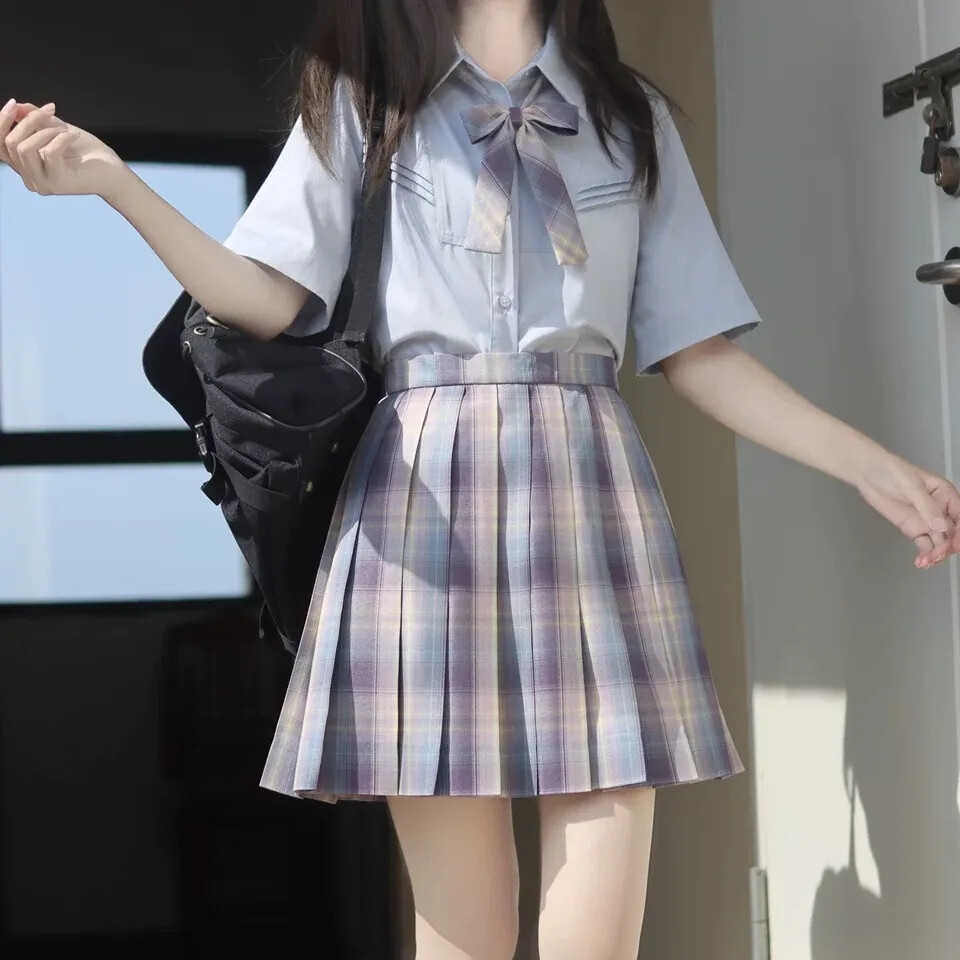 jk制服/一见倾心
店铺：番茄家的JK制服——月夜姬