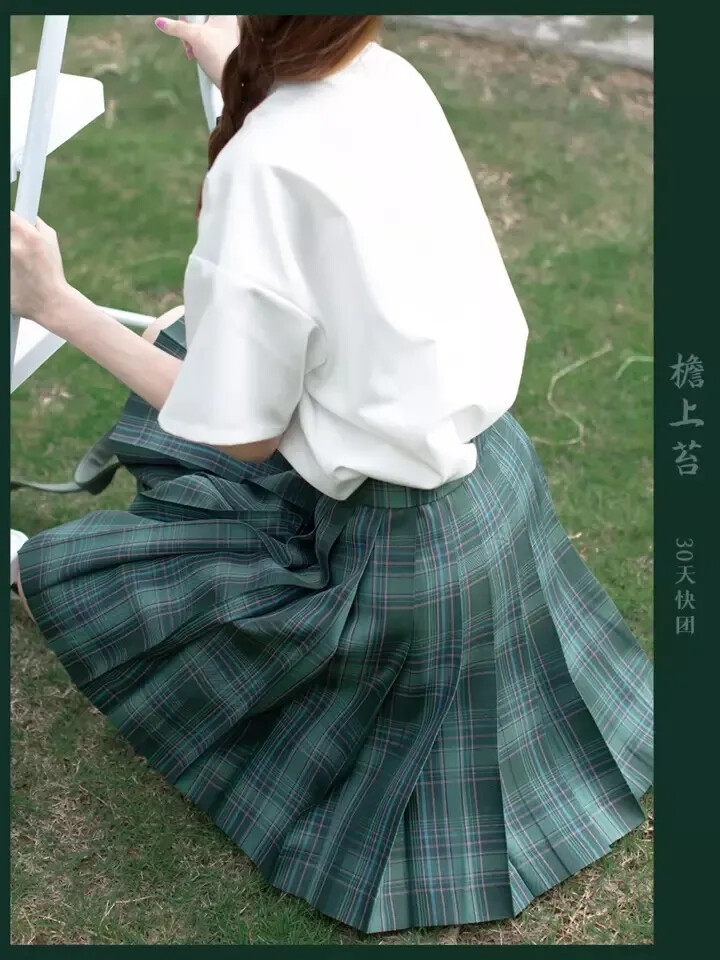 jk制服/一见倾心
店铺：熏风JK制服馆——檐上苔