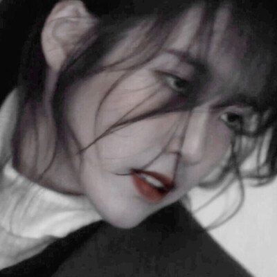 男孩约了女孩十点见面 女孩在出门前带了化妆品和充电器 男孩在出门前删干净了聊天记录 打开了静音免打扰。
/iu/
/原截沉沦_7/
/二传注明dt林惊梦/