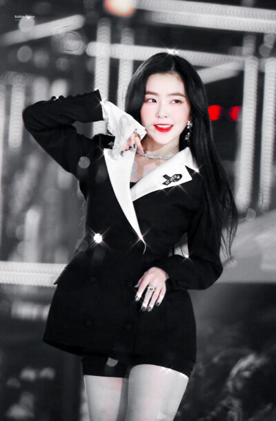 —Rabbit Queen
©乔韵