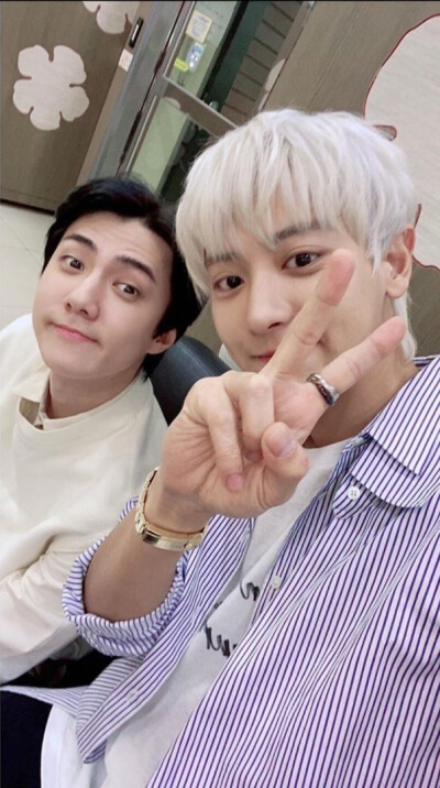 EXO SC 朴灿烈 吴世勋