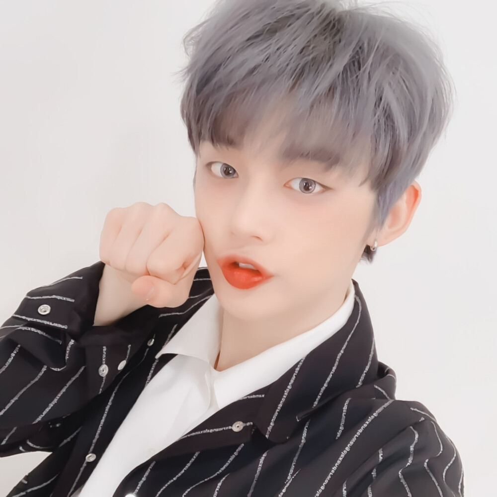 YEONJUN.