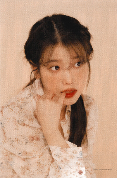 李知恩 iu
cr.黑糖炖鲜奶·