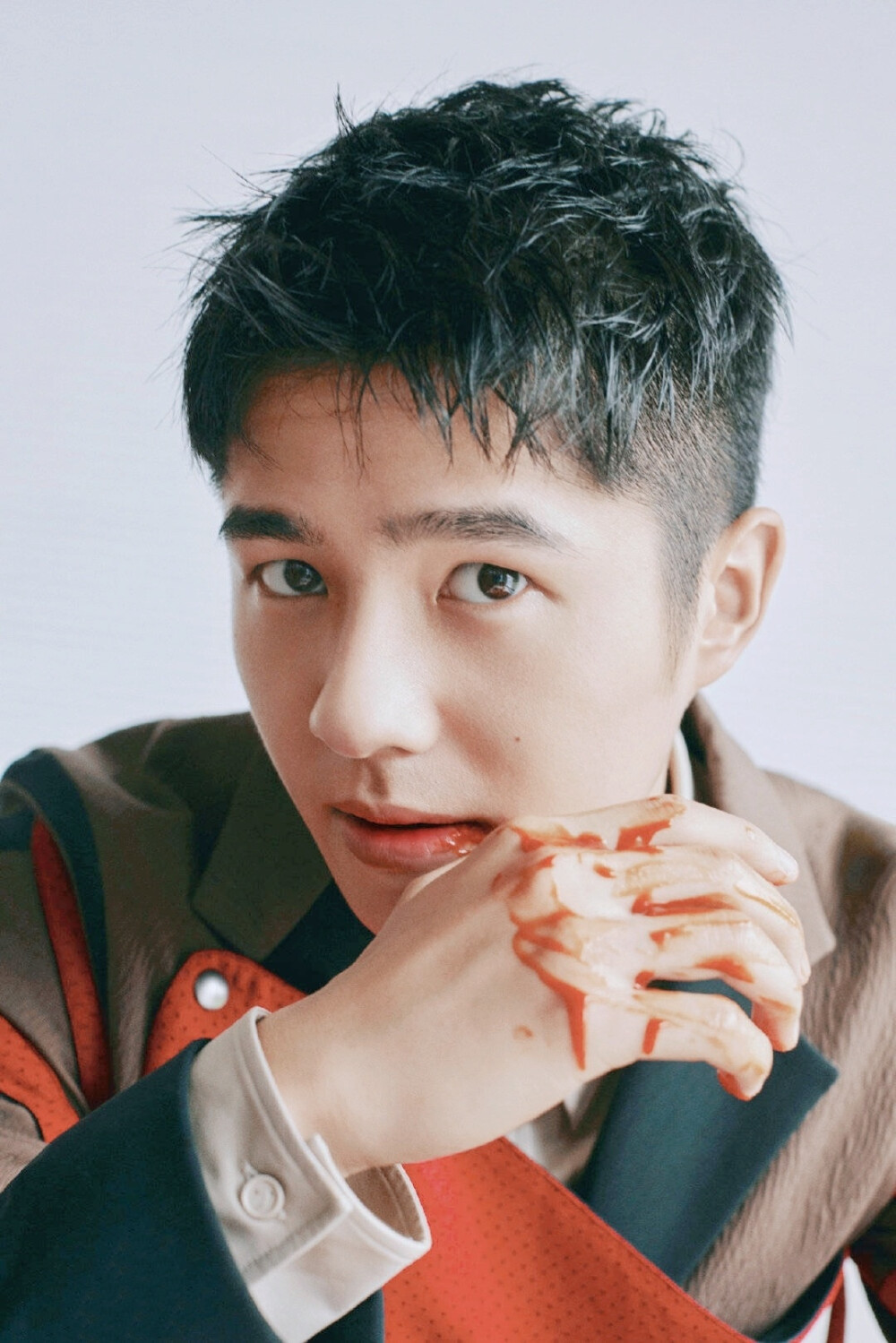 我那不信仰正义的儿子，居然信仰你。
cr微博