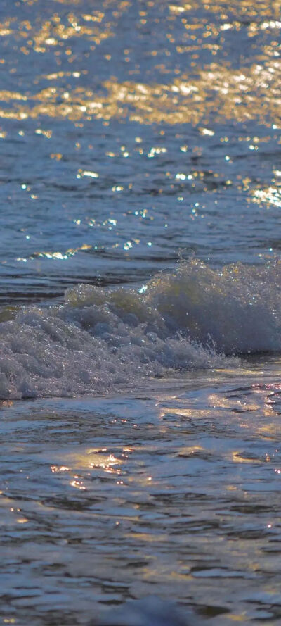 大海.蓝色.风景壁纸
ひっそり远くから、もしかすると离（はな）し难（がた）いのか。黙々（もくもく）と静かに、もしかするととても価値（かち）があるのか。僕はまだここで待っている。悄悄的远远的或许舍不得，默…