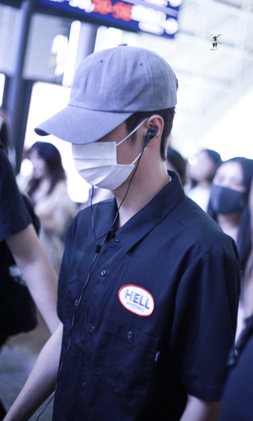 190731 成都出发 @UNIQ-王一博 cr:logo