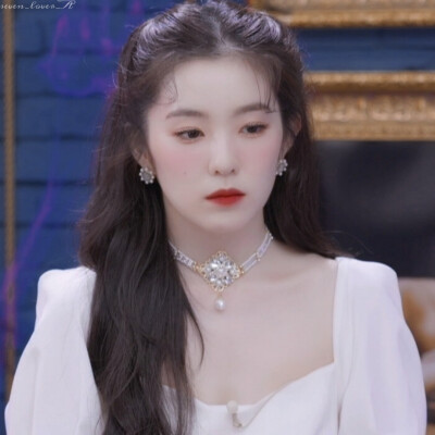 Red Velvet_裴珠泫Irene_
原截江纪然.