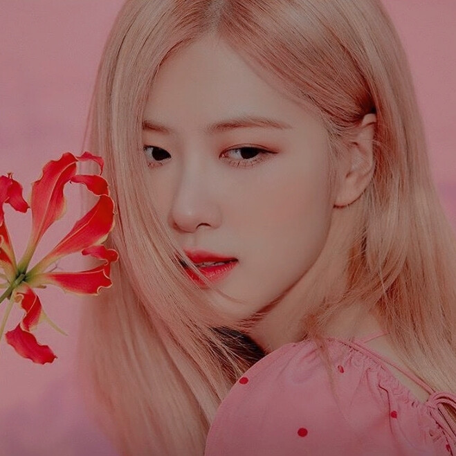 Jisoo Rosé头像