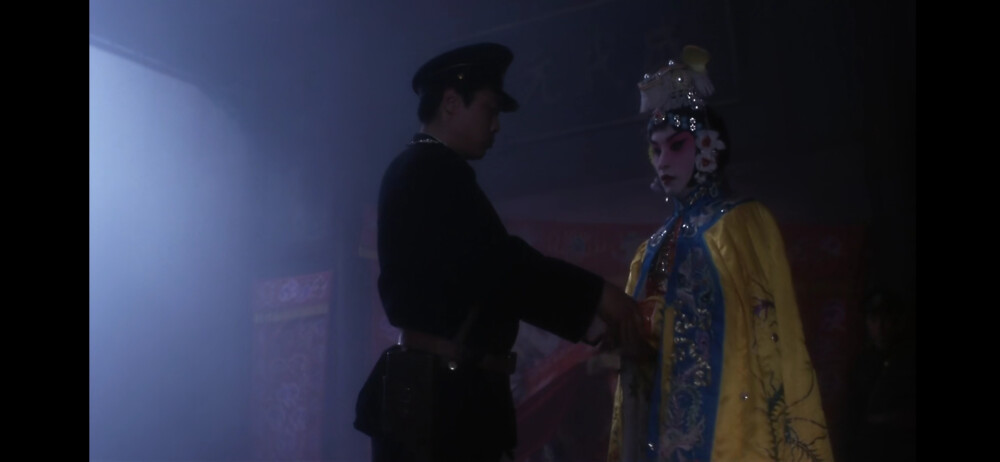 《霸王别姬》
霸王别姬
程蝶衣／虞姬
张国荣／哥哥
蝶衣被抓
看哥哥绝色的侧颜