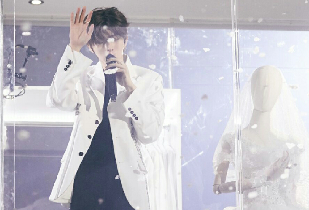 蔡徐坤，生日快乐！