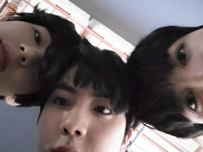 BTS
防弹少年团