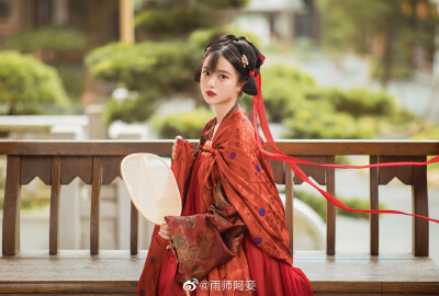 @雨师阿妾
出镜：@泠然是机智少女
服装：@锦醉嫣然