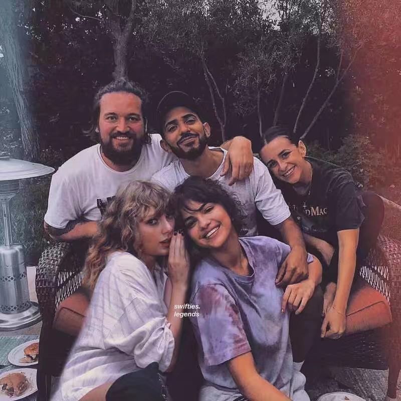 taylena❤️ Taylor Swift Selena Gomez cp 闺蜜 头像 壁纸