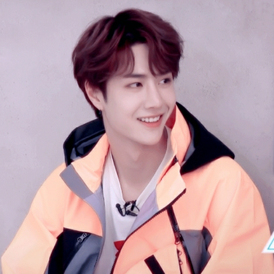 王耶啵生日快乐鸭！无语！童话书忘了关，王子跑出来了！