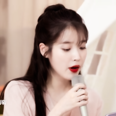 IU TV
原截常宴清
©许淮颂