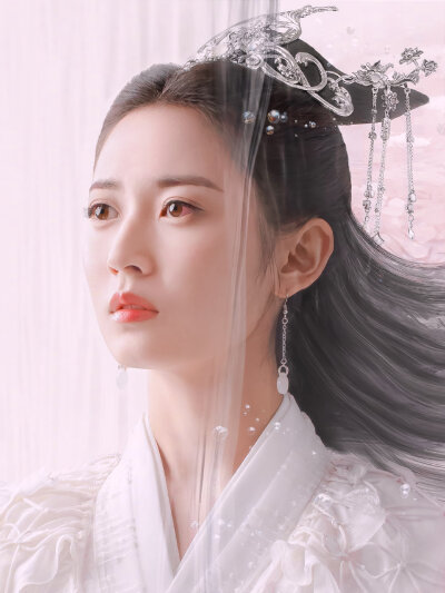 镜双城|陈钰琪×白璎
cr：桜池木