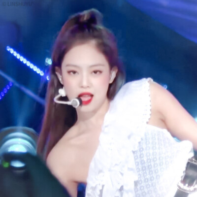  "想奔赴你的温柔啊。"
Jennie.
原截小黄君。