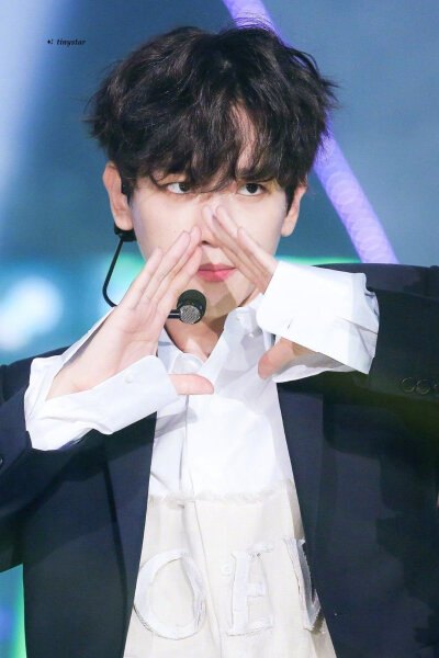 BAEKHYUN