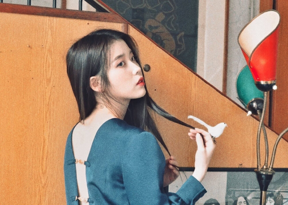 IU