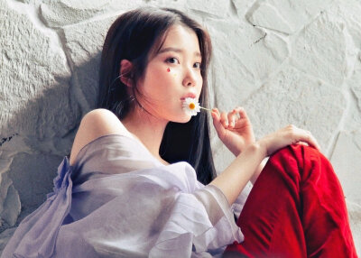 IU