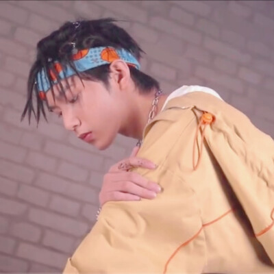 自截自调【时代少年团】头像
【禁二改】二传标明dt杨祺
