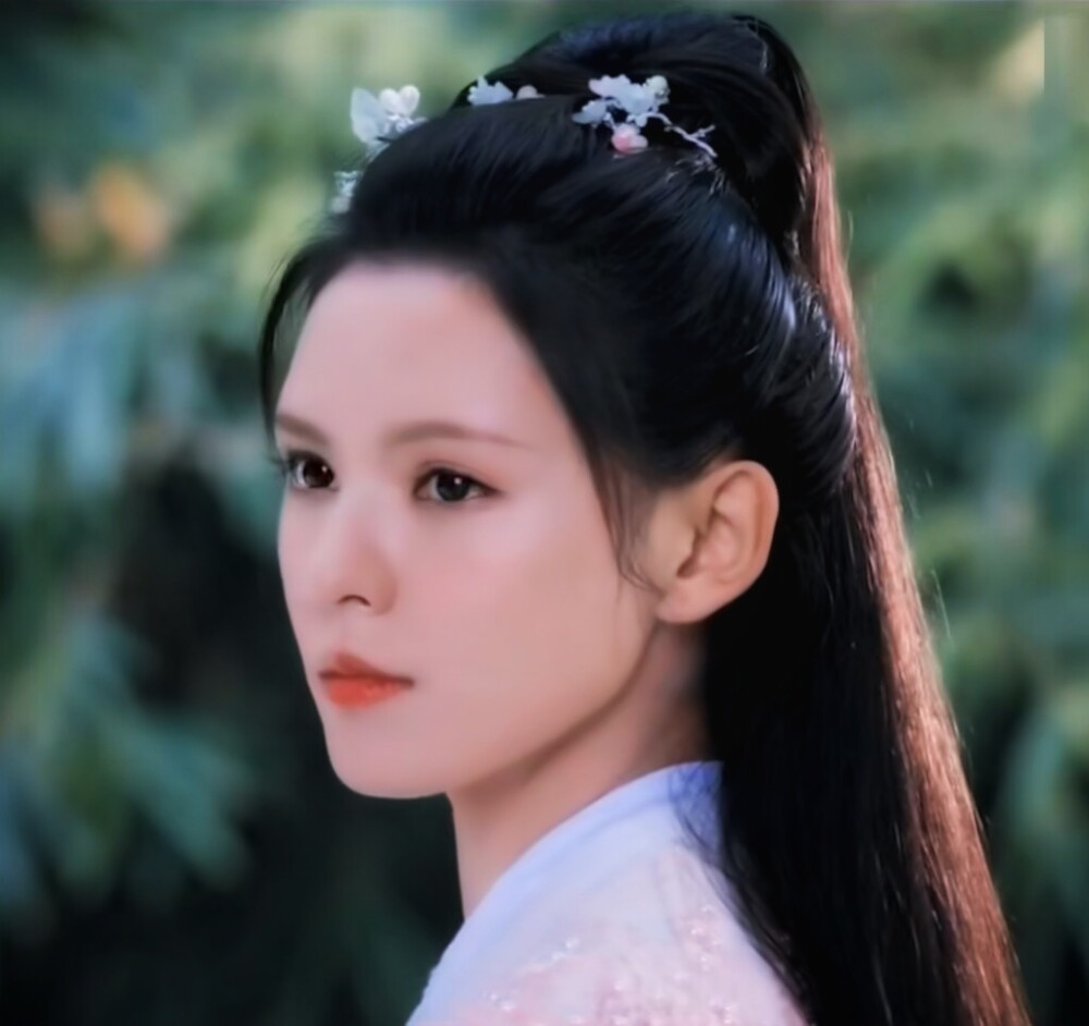 张予曦古风头像