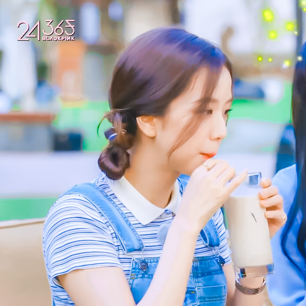 金智秀
修图
cr.轻氧酸雾系