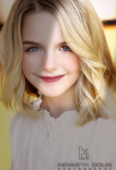 Mckenna Grace（@MckennaAquarius）