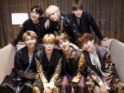 の
You can call me artist
You can call me idol
防弹少年团
二传标明D7qy