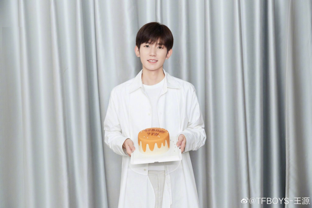 图cr.wb 见水印
二传注明
TFB/啵啵
王俊凯
王源
易烊千玺
祝TFBOYS出道七周年快乐