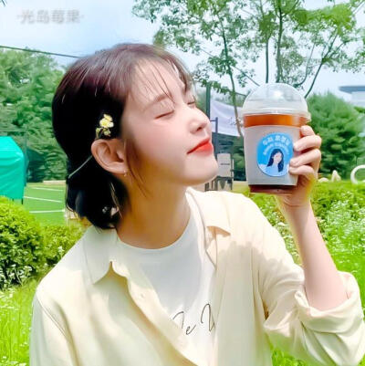 IU 光岛莓果