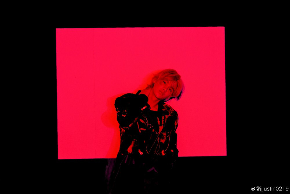 黄明昊Justin/壁纸