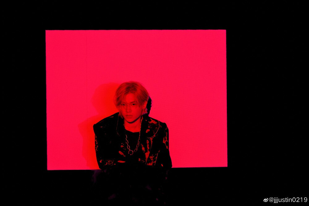 黄明昊Justin/壁纸