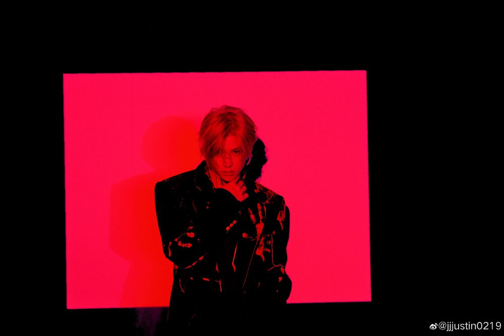 黄明昊Justin/壁纸