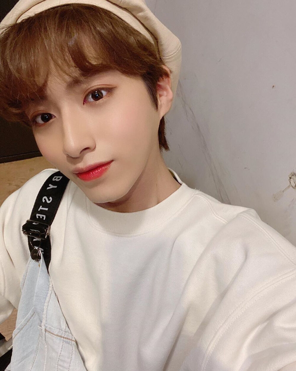 ONEUS 孙东柱/XION
cr.official_oneus