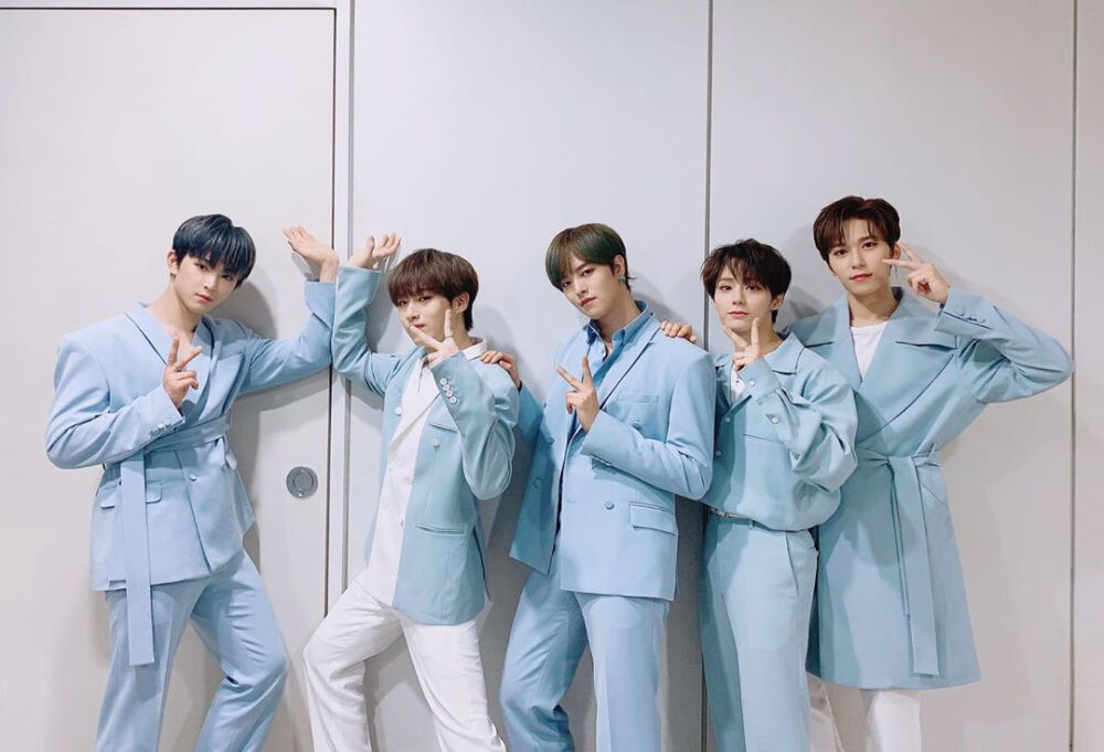 ONEUS
cr.official_oneus